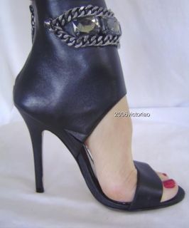 New BEBE Kardashians Sabrina Black Leather 5 7