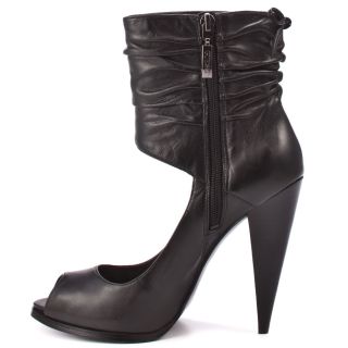 Towwer   Black Leather, Guess, $106.24