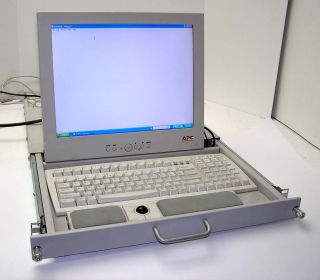 APC 15 Rack Mount LCD Monitor Keyboard Console AR8215