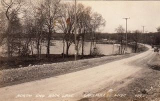 Postcard c1920 40 Lake Mills, Wisconsin North End Rock Lake Cars Touri