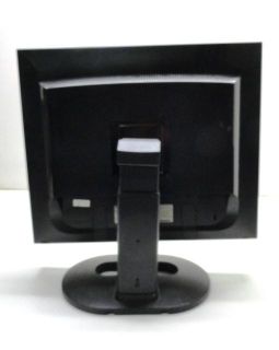 2x HP Compaq 2025 Flat Panel LCD Monitor  20 Inch  Color 3501 24
