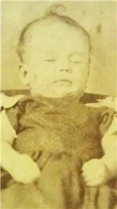 Early Childs Photo posed Likely Post Mortem