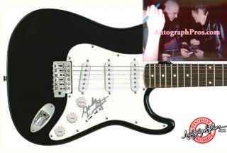 Gordon Lightfoot Autographed Signed Guitar Proof PSA DNA UACC RD COA
