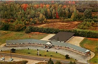 Me Rumford Linnell Motel Aerial View C 1970s T72725