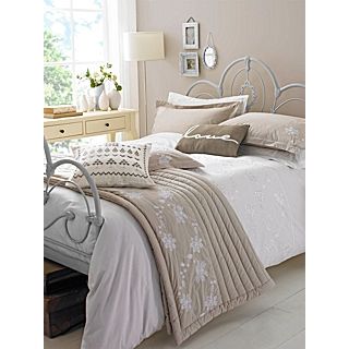 Lily bed linen in linen   