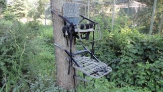 Lone Wolf Sit and Climb Alpha Climber Tree Stand
