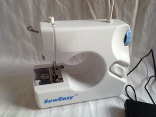 Sew Easy Portable Mini Cordless Sewing Machine in Box w Button Mate