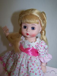 Madame Alexander Doll Total Moves Wendy Dancing Queen Signed