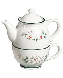 Pfaltzgraff Dinnerware, Winterberry Tea Set for One