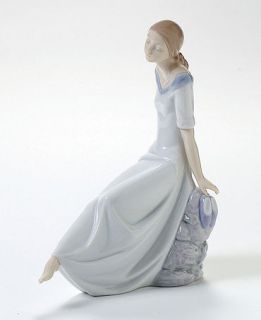 Nao by Lladro Collectible Figurine, Romantic Dreams   Collectible