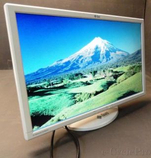 Sun Microsystems 365 1435 02 22 Widescreen LCD Monitor