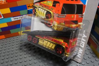 Wheels Red Back Slider Diecast Track Transport Hauler Truck HW City 46