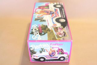 Mattel Barbie Funrider Jeep Classic Barbie 1990 New
