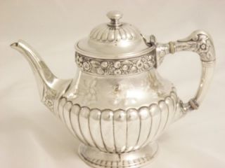 Victorian Reed Barton Repousse Embossed Fluted Floral Tea Pot Coffee