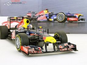 Red Bull Renault RB8 Showcar Formel 1 2012 118 Minichamps