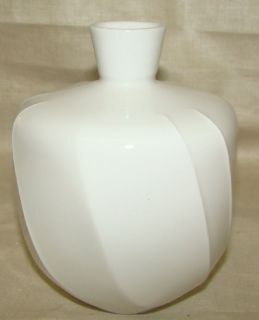 Vase KPM Berlin, Zeptermarke, weiß, H 14 cm 187/2153