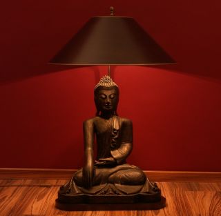 BUDDHA LAMPE LEUCHTE 100cm BESCHIRMTER HOLZBUDDHA BELEUCHTETER BUDDHA