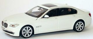 43 BMW 7er 2009 750Li F02 alpinweiß weiß white   Dealer Edition