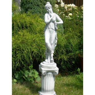Figur antike Frauenskulptur auf ionischer Säule H 101 cm Statuen aus