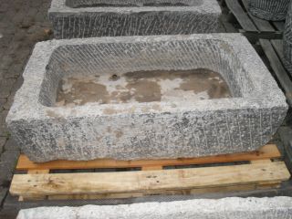 ALTER TROG aus Kalkstein 105 cm lang Brunnen Steintrog