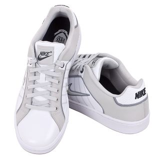 REGAL 24  NIKE COURT TRADITION III  386504 104