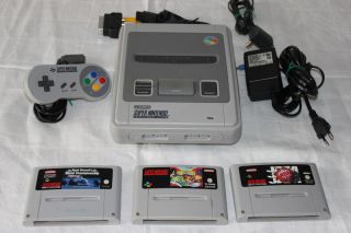 Super Nintendo Entertainment System mit 3 Spiele, Controller