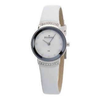 Skagen Damen Armbanduhr XS Analog Quarz Leder 812SSLW1