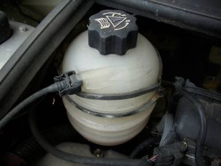 Ausgleichsbehälter Kühlflüssigkeit Peugeot 206 1,1