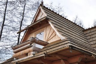 Holzschindeln Dachschindeln Lärchenholzschindeln Lärche