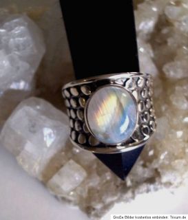 ausgefallener Ring mit einem Regenbogen Mondstein, Handarbeit, 925er