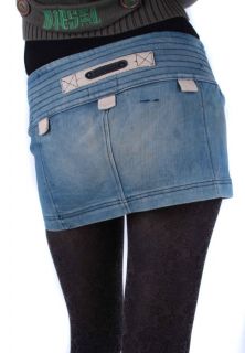 Sexy Jeans Minirock der Marke Diesel Mit sechs logogeprägten Knöpfen