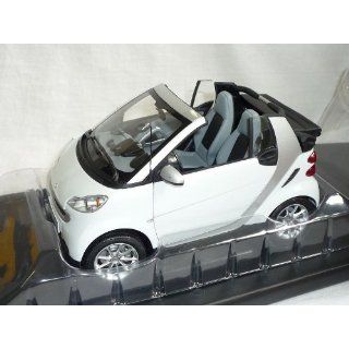 SMART FORTWO FOR 2 TWO CABRIO KRISTALL WEISS A451 AB 2007 1/18