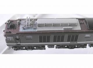 Fully compatible with all Z Gauge trains and accessories such as