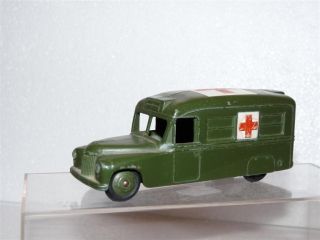Dinky Toys 624 Daimler Ambulance Diecast Metal Toy Car Meccano