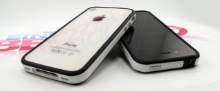 iPhone 4G Hülle Bumper Schutzhülle schwarz weiß NEU&OVP   iPhone 4
