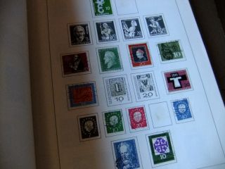 10 KG Karton uralte Briefmarken in Alben als Wunderkiste ab 1 EUR