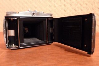 Analoge Faltenbalg Kamera Agfa Isolette 2, 85mm Objektiv, Tasche