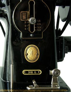 Antike / Alte SINGER Nähmaschine 316 G (TOP Zustand)
