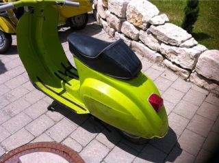 Vespa V50 50N in Verde Mela Originallack