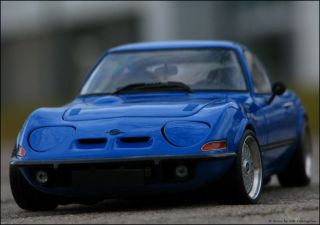 18 Tuning Opel GT mit Echtalufelgen   blau / Blue   OVP + RaR