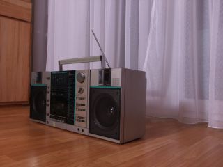 Mitsubishi TX 82 Ghettoblaster Boombox Radiorecorder