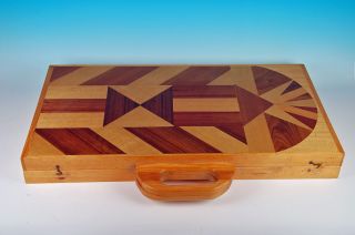 Grosses Backgammon in seltener Koffer Vollholzausfuehrung mit