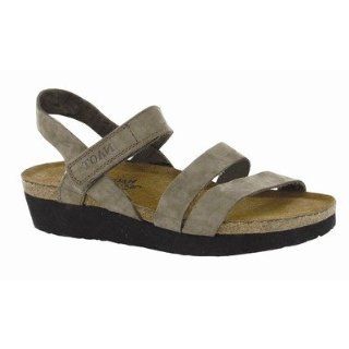  Womens Kayla Sandal Size US 8/EU 39, Color Clay Nubuk Shoes