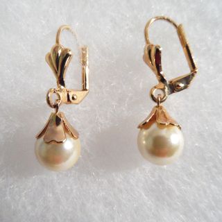 18k Gold with Pearl Earrings