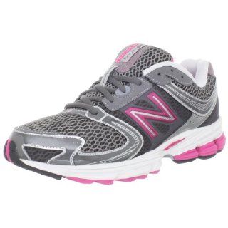 New Balance Womens W770 Running Shoe