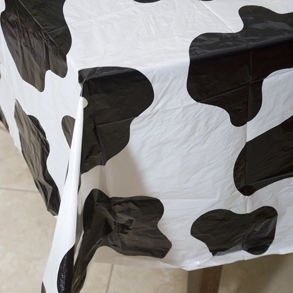 Cattle Spots Tablecover Toys & Games