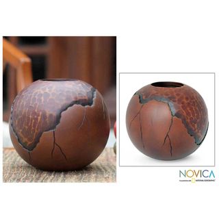Handcrafted Mango Wood Prehistory Vase (Thailand)