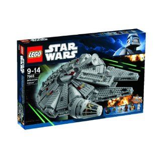 LEGO Star Wars Millennium Falcon 7965 Toys & Games