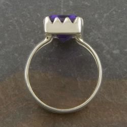 Sterling Silver Purple Quartz Solitaire Ring (Thailand)